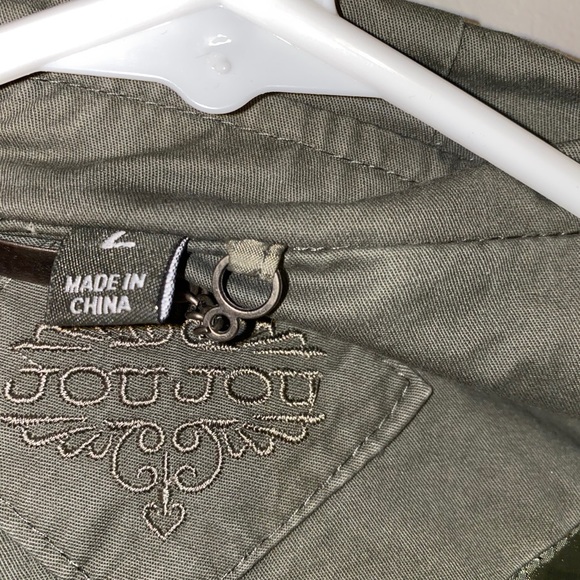 Jacket - Picture 2 of 3